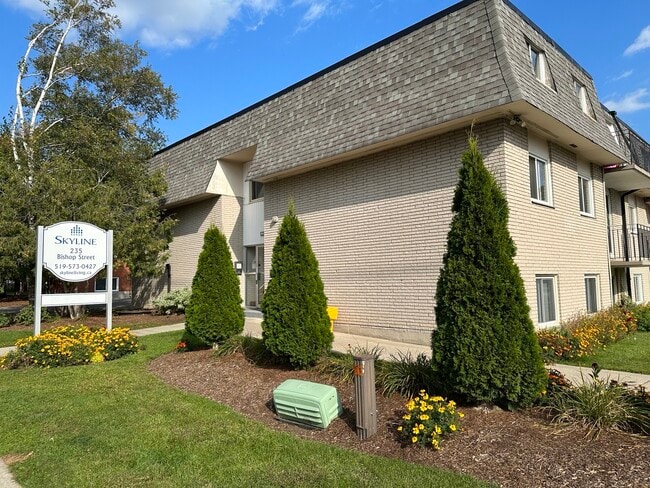 Photo - Skyway Estate Apartments