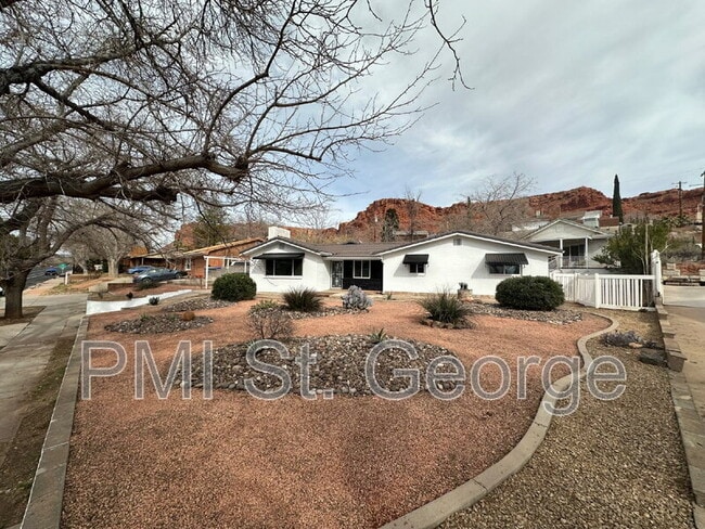 Building Photo - 288 W Diagonal