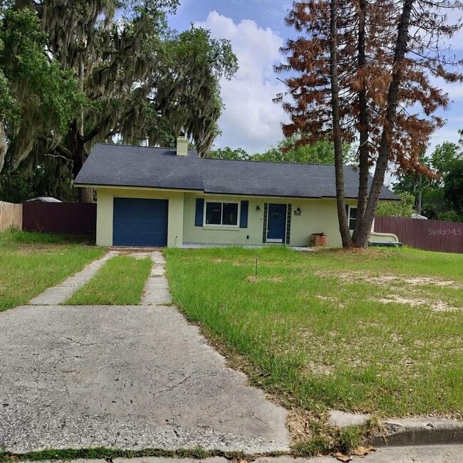 Building Photo - 1065 W Magnolia St