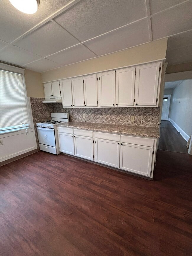 Photo - 363 N Maple Ave