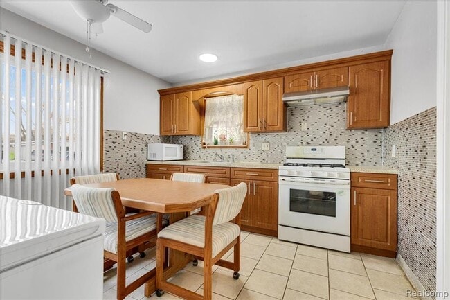 Photo - 1564 Moulin Ave