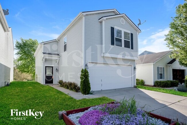 Photo - 2235 Collins Way