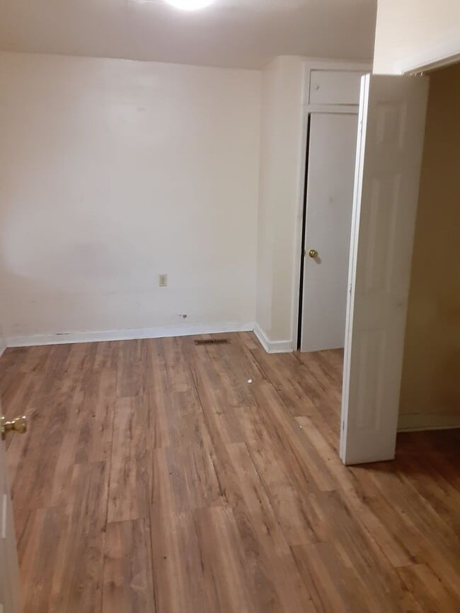 Photo - 1512 Flora St