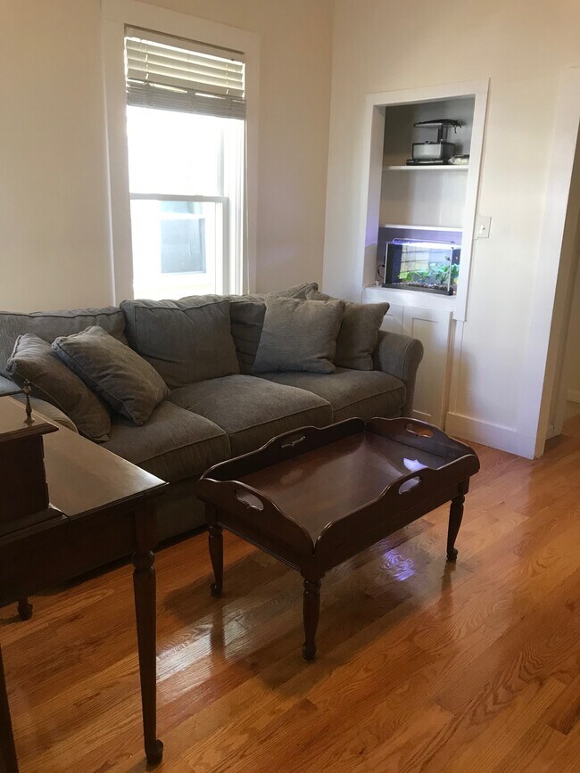 48 Cameron Ave