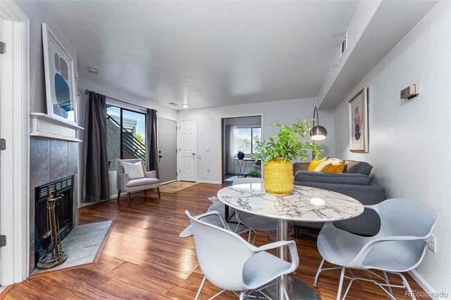 Photo - 1825 Kendall St Unidad 217