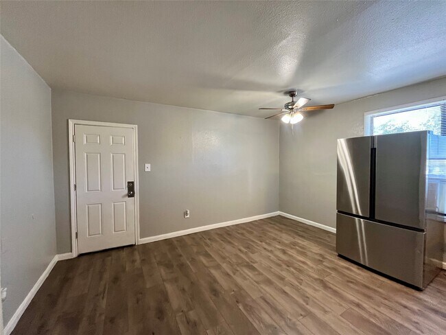 Photo - 2705 Lorraine St Unit 21