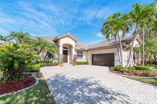 Building Photo - 1225 Skylark Dr