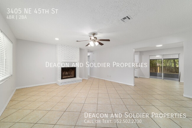 Photo - 3405 NE 45th St