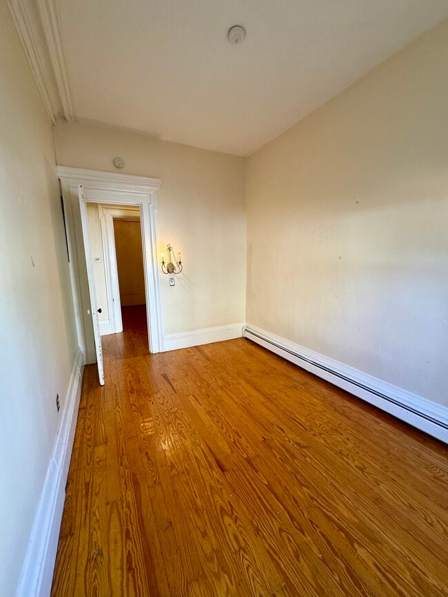 Photo - 123 Almy St Unidad 1F