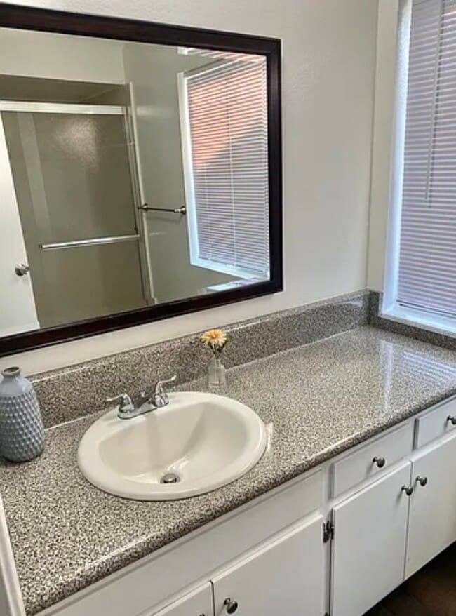 9858 Acacia Ave Unit 9836 Acacia ave apt C