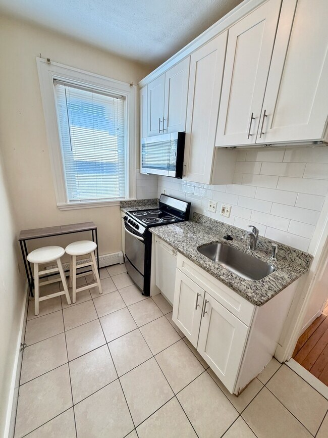 Photo - 1665 Commonwealth Ave Unit 17