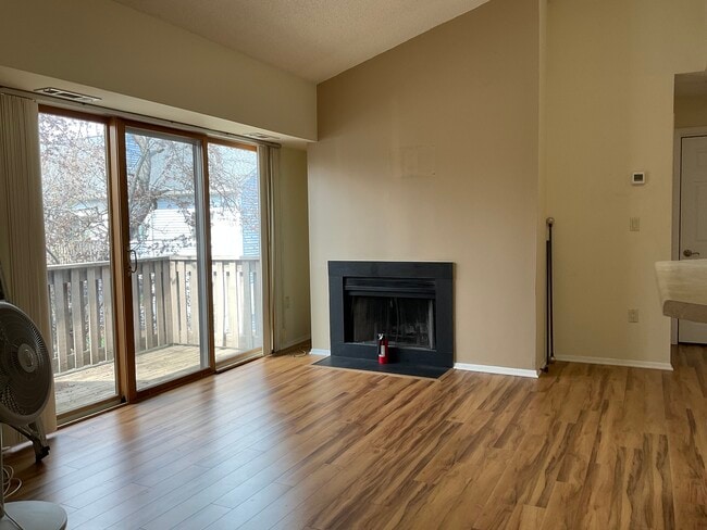 Fireplace - 2110 Aspen Dr Unit 2110 aspen dr