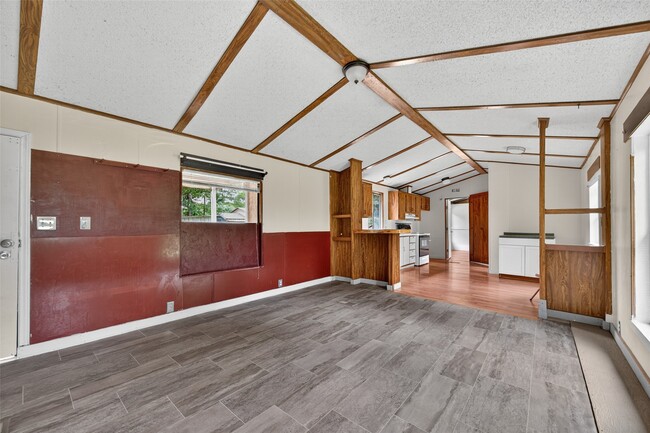 Photo - 25862 Clark Rd