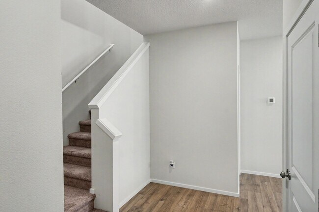 Photo - 4 Bed (plus BONUS ROOM), 2.5 Bath Newer Home in NE Salem