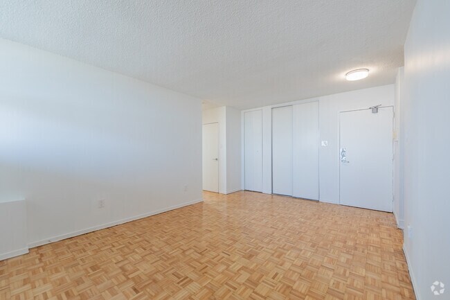 2BR, 1BA - 944SF - Living Room - 570 Birchmount Road