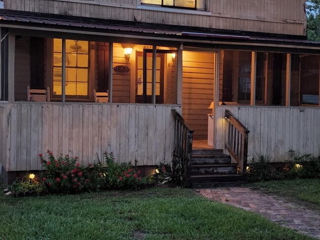 Photo - 8 Cedarwood Ave