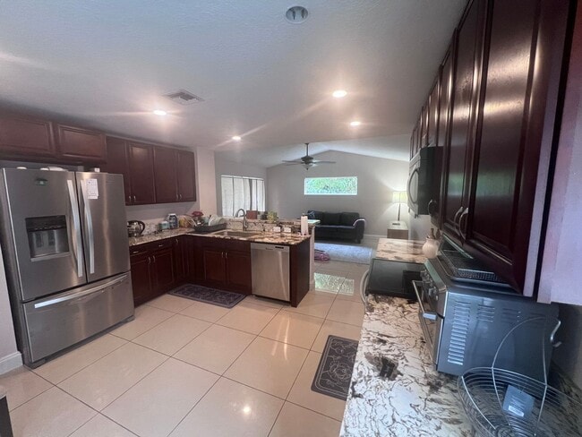 Photo - 3872 Cypress Lake Dr