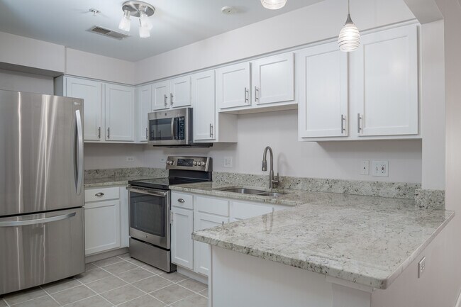 Photo - 1635 N Milwaukee Ave Unit 303