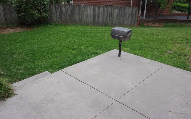 Photo - Classic 3 bedroom 1 bath brick ranch