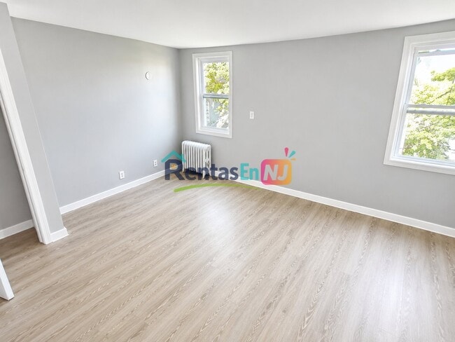 Photo - 198 Parker St Unidad 2B