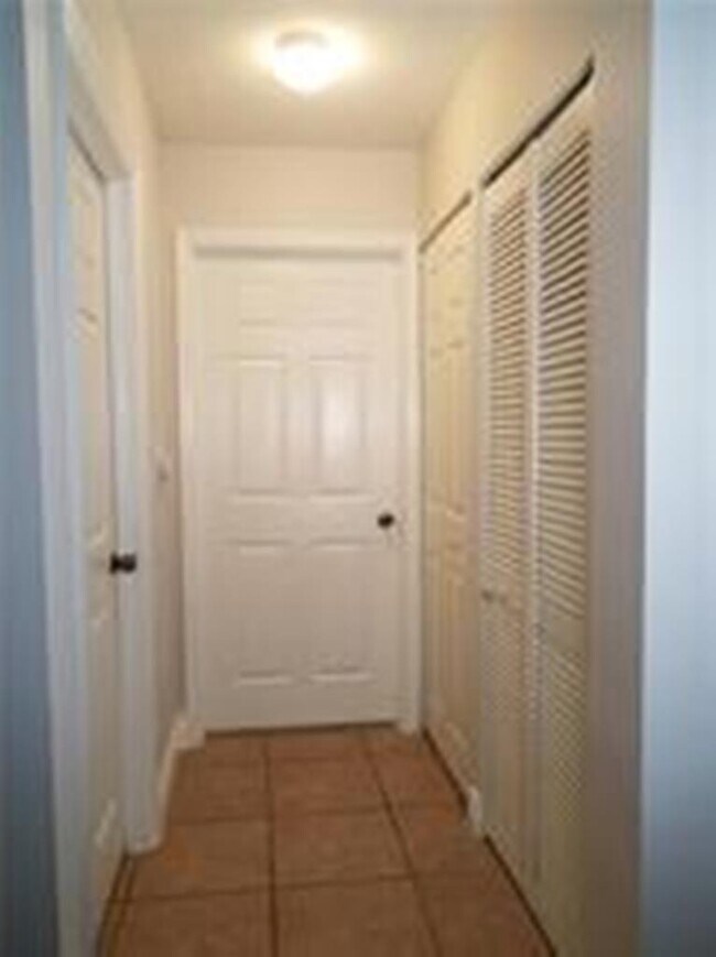 Photo - 7900 NW 6th St Unit 203