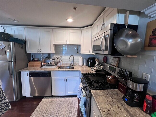 Photo - 142 Centre St Unidad 1