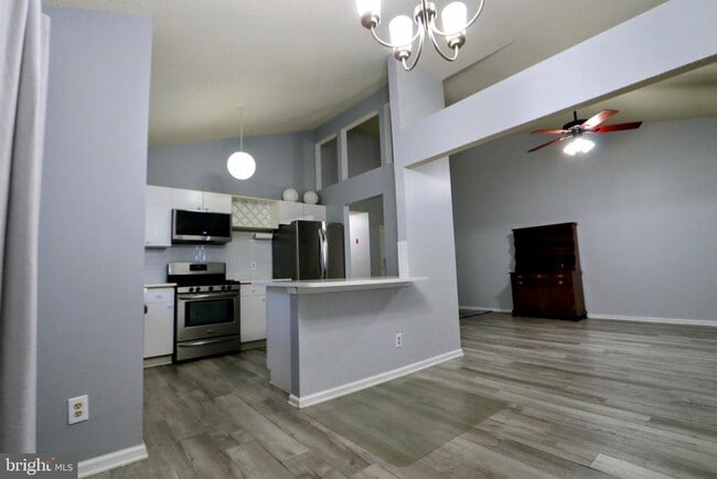 Photo - 505 Regency Pl