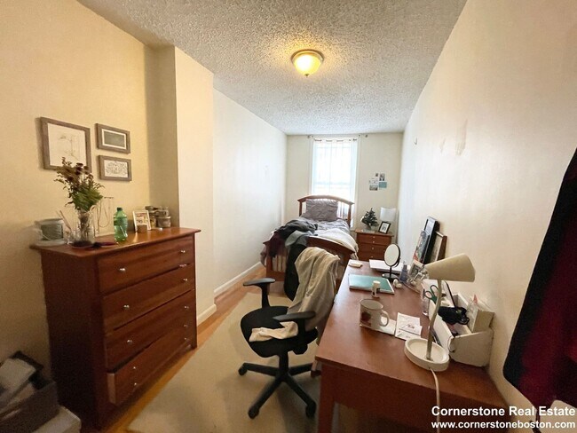 Photo - Central South End Location, Eat-in Kitchen...