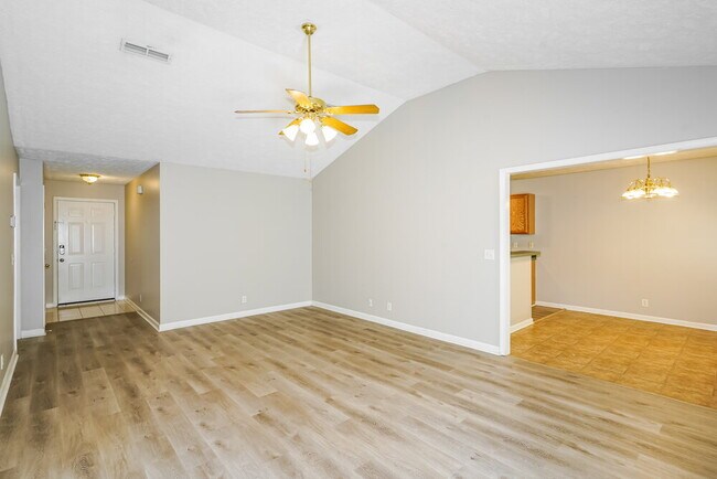 Photo - 1318 Eastwoods Dr