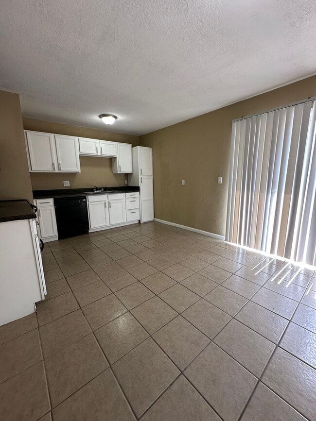 Photo - 4 bedroom 1 bath