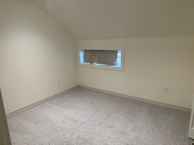 Photo - 38 Ladds Ln Unit 7