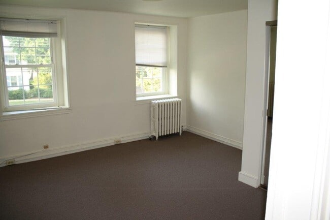 Photo - 716 W Main St Unit 3