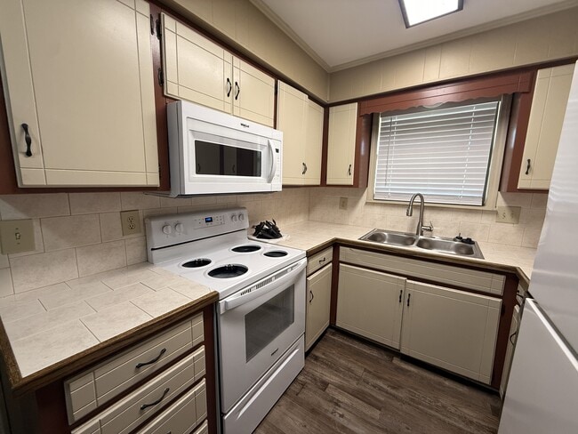 Photo - 436 Helen St