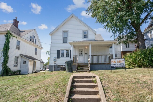 Building Photo - 2509 Olive St Rental