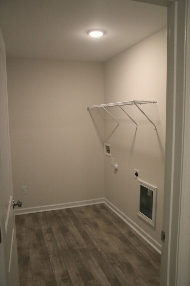 Photo - 36 Alderman Ct