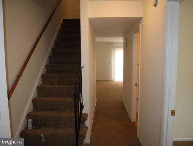 Photo - 1171 S Division St