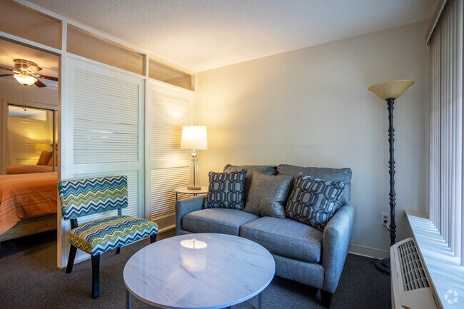 1BR,1BA 425 Sqft