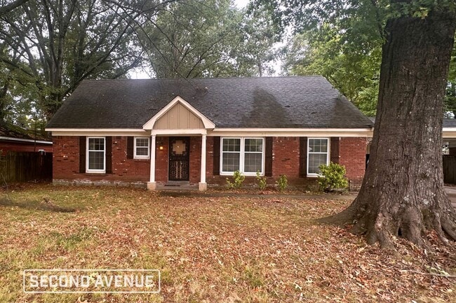 Building Photo - 3065 Egan Dr