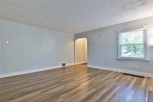 Photo - 1916 Shroyer Rd