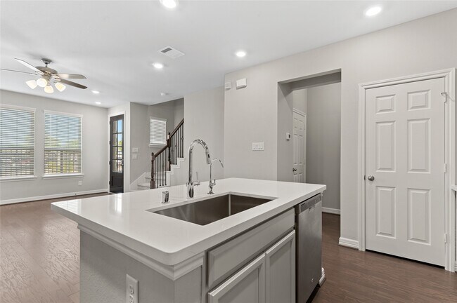 9511 Towne Lake Pkwy