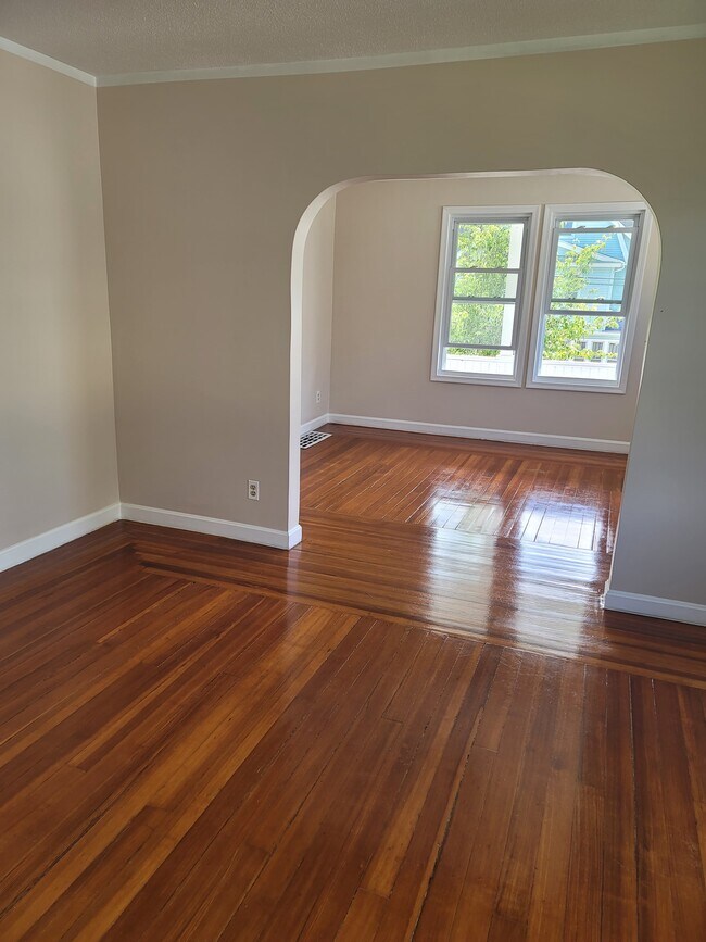 living room/dining room - 50 Southworth St Unit 2nd floor