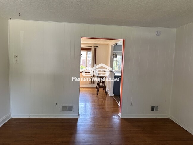 Photo - 1807 Yakona Rd