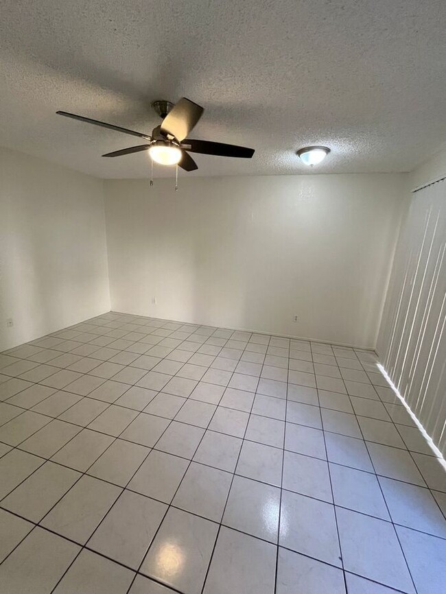 Photo - 1201 S McClintock Dr