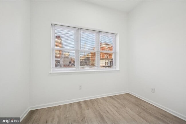Photo - 1418 W Erie Ave