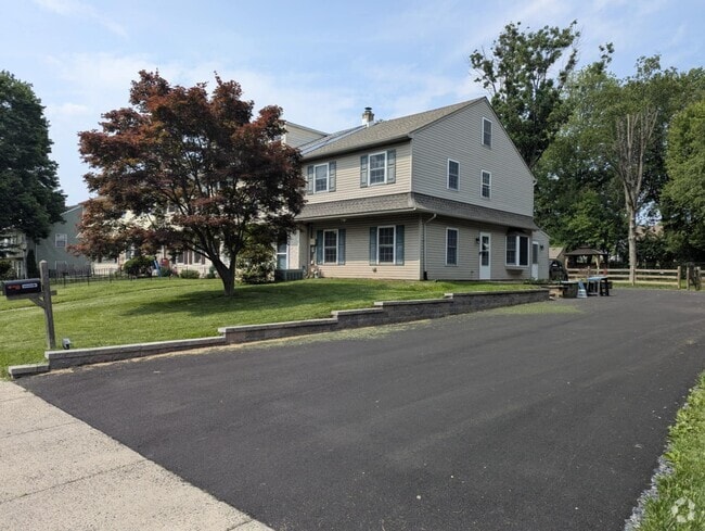 Front of house - 131 Beth Dr Rental