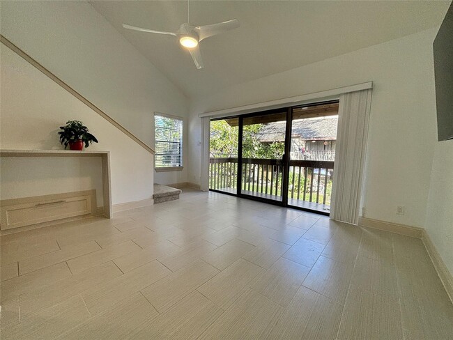 Building Photo - 12900 Walden Rd Unit 508E Rental