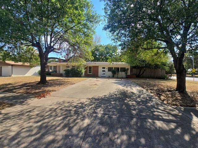 Photo - 6200 Windermere Pl