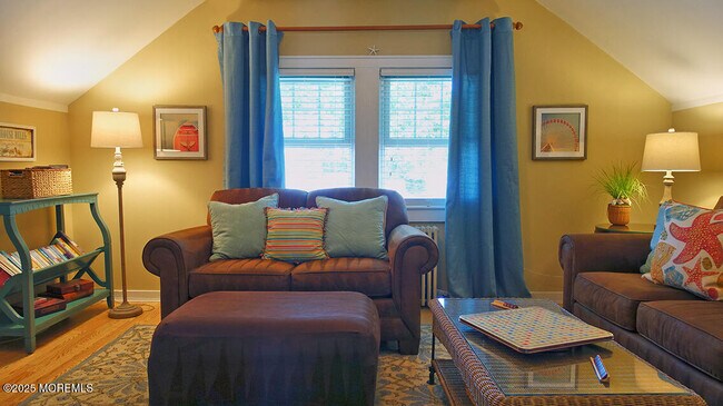 Photo - 517 1/2 15th Ave