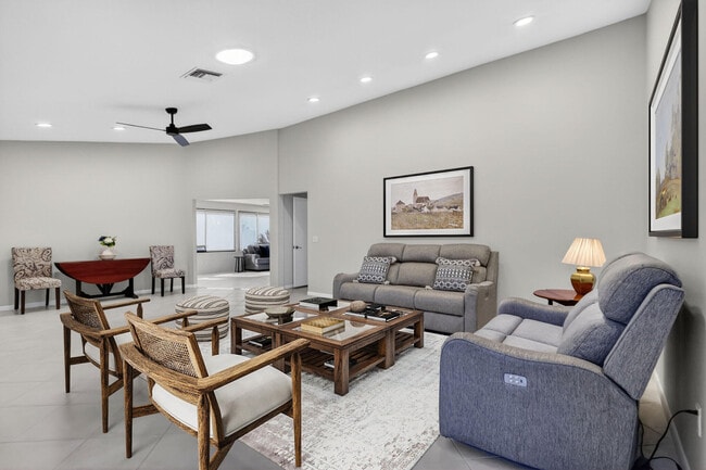 Photo - 870 NW 32nd Ave