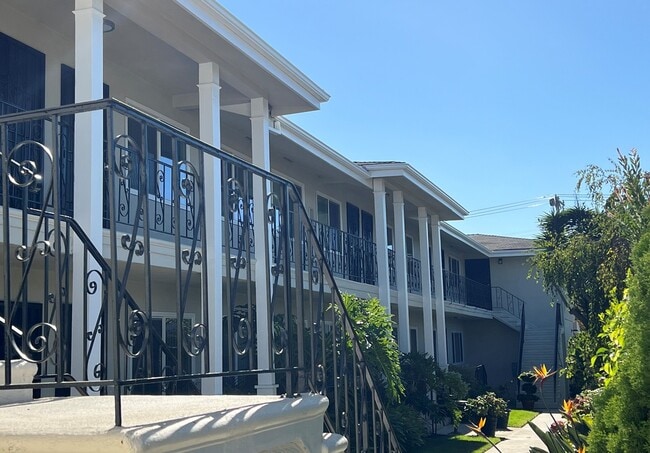 Photo - Plymouth Apartments